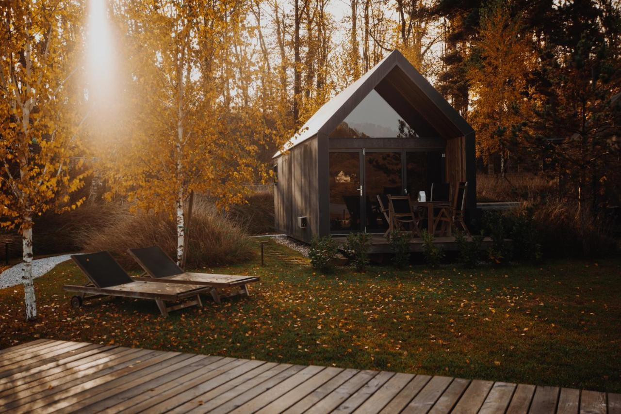 Luxury Glamping Chocolate Village มาริบอร์ ภายนอก รูปภาพ