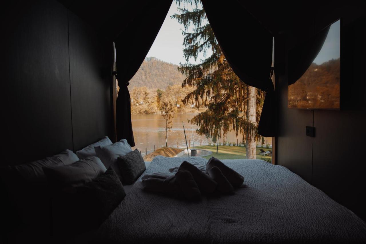 Luxury Glamping Chocolate Village มาริบอร์ ภายนอก รูปภาพ